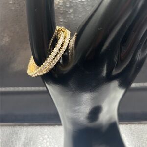 Elegant Gold Hoop Earrings